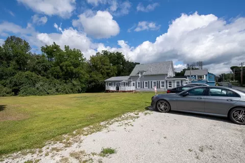 Exterior - 595 Main St, Acushnet, MA 02743 photo 9 of 11