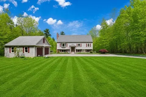 2 Howard Ln, Lakeville, MA 02347
