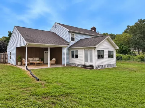 Exterior - 138 Slate Rd, Chicopee, MA 01020 photo 4 of 6