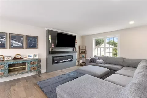 Living - 59 Riverview Ave, Danvers, MA 01923 photo 1 of 1