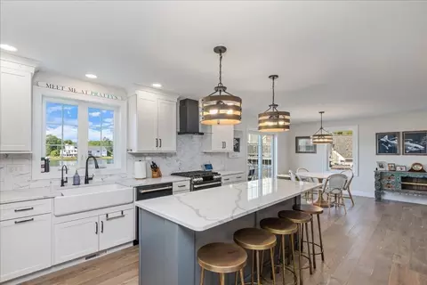 Kitchen - 59 Riverview Ave, Danvers, MA 01923 photo 2 of 5
