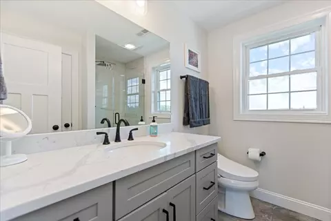 Bath - 59 Riverview Ave, Danvers, MA 01923 photo 3 of 5