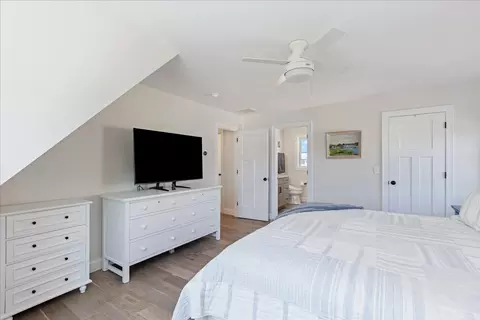 Bedroom - 59 Riverview Ave, Danvers, MA 01923 photo 5 of 7