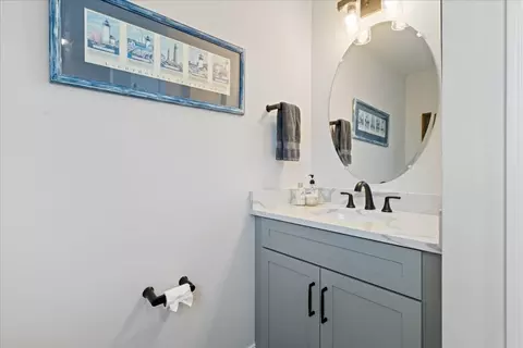 Bath - 59 Riverview Ave, Danvers, MA 01923 photo 5 of 5
