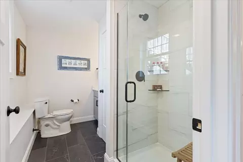 Bath - 59 Riverview Ave, Danvers, MA 01923 photo 4 of 5