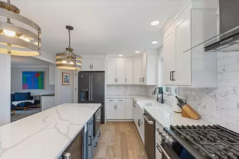 Kitchen - 59 Riverview Ave, Danvers, MA 01923 photo 3 of 5