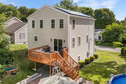 Exterior - 10 Egan Ave, Worcester, MA 01604 photo 4 of 7