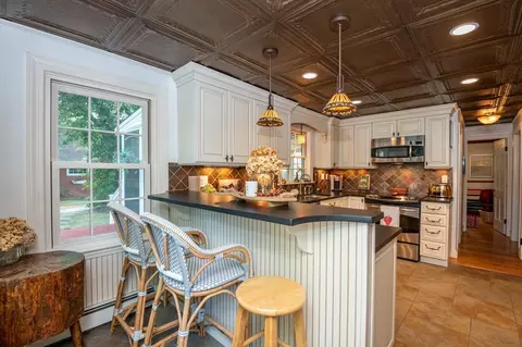 Kitchen - 67 Cross St, Rowley, MA 01969 photo 3 of 5