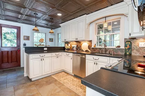 Kitchen - 67 Cross St, Rowley, MA 01969 photo 1 of 5