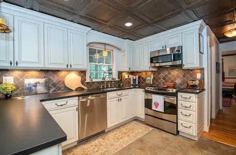 Kitchen - 67 Cross St, Rowley, MA 01969 photo 5 of 5