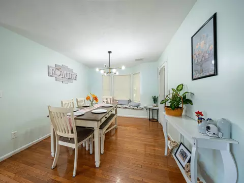 Dining - 8 Spinney Path #4, Lynn, MA 01902 photo 4 of 4