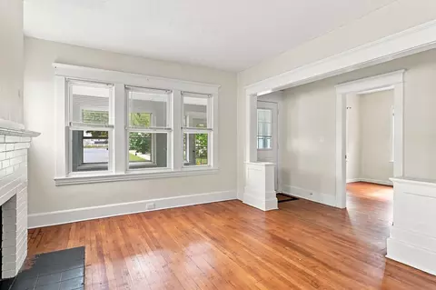 Living - 118-120 Commonwealth Ave, Springfield, MA 01108 photo 2 of 11