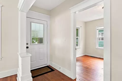 Entry Way - 118-120 Commonwealth Ave, Springfield, MA 01108 photo 1 of 1