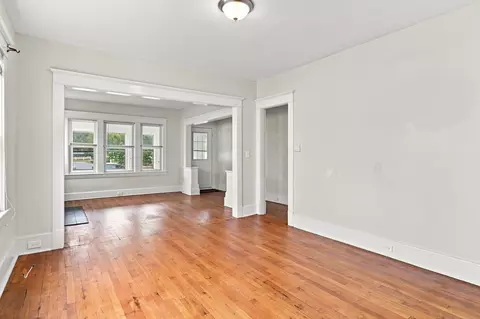 Living - 118-120 Commonwealth Ave, Springfield, MA 01108 photo 5 of 11