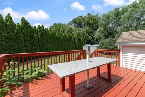Exterior - 8 Hunter Ave, Methuen, MA 01844 photo 4 of 5