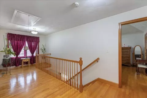Entry Way - 8 Hunter Ave, Methuen, MA 01844 photo 1 of 1
