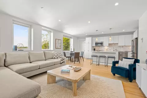 52 Fisher Ave #302, Mission Hill, MA 02120