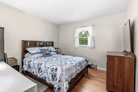 Bedroom - 45 Brook St, Easthampton, MA 01027 photo 2 of 6