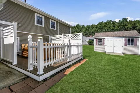 Exterior - 45 Brook St, Easthampton, MA 01027 photo 5 of 8