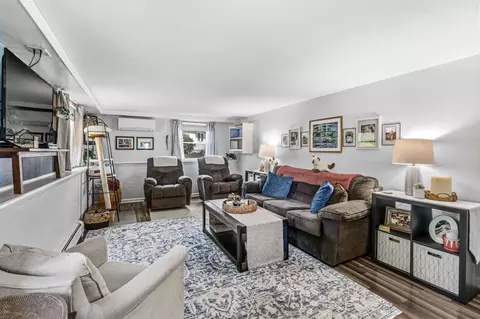 Living - 45 Brook St, Easthampton, MA 01027 photo 4 of 7