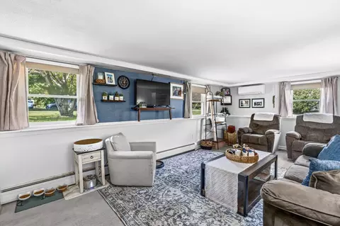 Living - 45 Brook St, Easthampton, MA 01027 photo 5 of 7