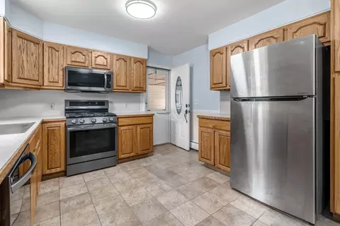 Kitchen - 45 Brook St, Easthampton, MA 01027 photo 2 of 4