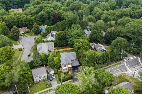 View/Area - 564 Chestnut St, Needham, MA 02492 photo 1 of 3