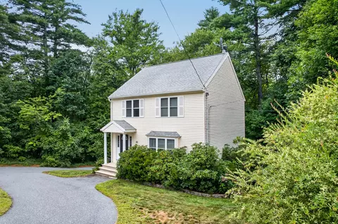 Exterior - 40 Hartford Ave N, Upton, MA 01568 photo 3 of 8