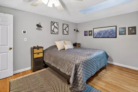 Bedroom - 40 Hartford Ave N, Upton, MA 01568 photo 1 of 4