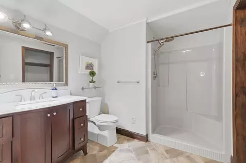 Bath - 7 Oxyoke Dr, Methuen, MA 01844 photo 3 of 5