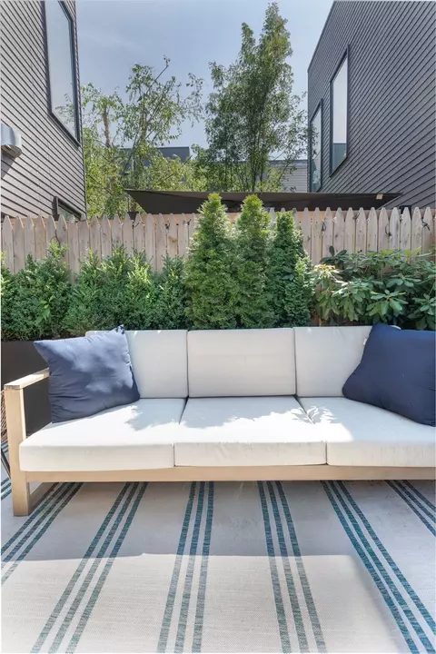 Exterior - 503 E 1st #6, Boston, MA 02127 photo 3 of 8