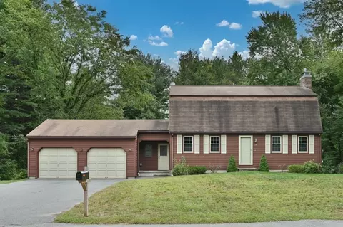 13 Pinewood Rd, Chelmsford, MA 01824