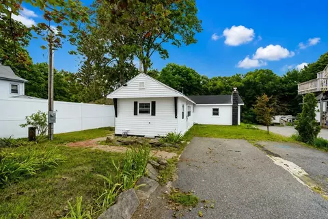 163 Highland St, Clinton, MA 01510