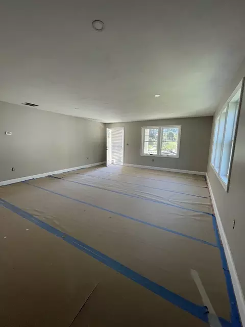 Living - 29 Steele St #A, Worcester, MA 01607 photo 1 of 3