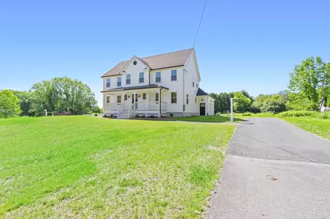 Exterior - 38 Hemlock St, Douglas, MA 01516 photo 11 of 12