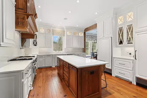 Kitchen - 21 Bemis St, Weston, MA 02493 photo 2 of 4