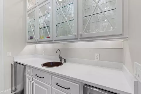 Kitchen - 21 Bemis St, Weston, MA 02493 photo 4 of 4