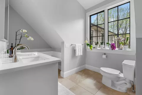 Bath - 21 Bemis St, Weston, MA 02493 photo 3 of 5