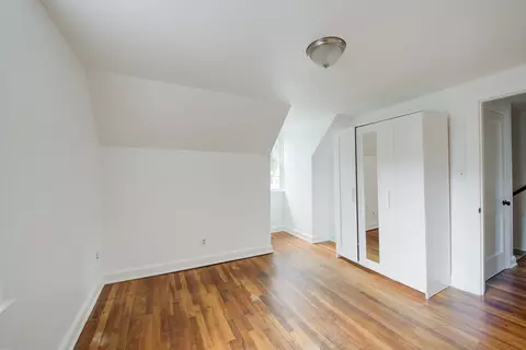 Bedroom - 21 Sycamore Ln, Hingham, MA 02043 photo 2 of 4