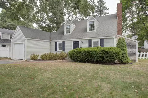 Exterior - 21 Sycamore Ln, Hingham, MA 02043 photo 2 of 6