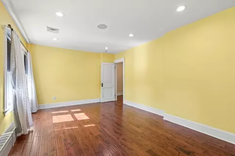 Bedroom - 34 Farrington Ave, Dedham, MA 02026 photo 3 of 3