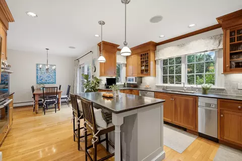 Kitchen - 5 Bartlett St, Marblehead, MA 01945 photo 1 of 3