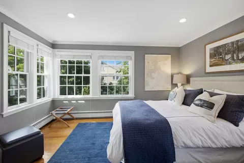 Bedroom - 5 Bartlett St, Marblehead, MA 01945 photo 3 of 6