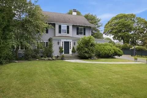 Exterior - 5 Bartlett St, Marblehead, MA 01945 photo 7 of 7