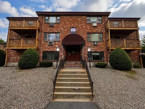 14 Mayberry Dr # -A, Westborough, MA 01581