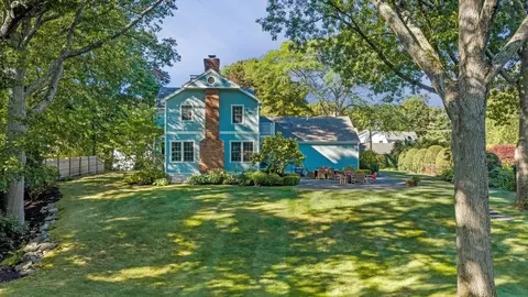 Exterior - 35 Arthur Ave, Marblehead, MA 01945 photo 3 of 7