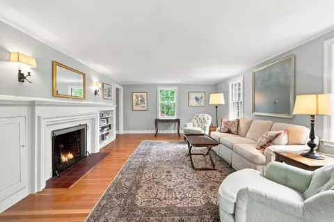 Living - 35 Arthur Ave, Marblehead, MA 01945 photo 1 of 5