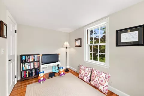 Bedroom - 35 Arthur Ave, Marblehead, MA 01945 photo 4 of 8