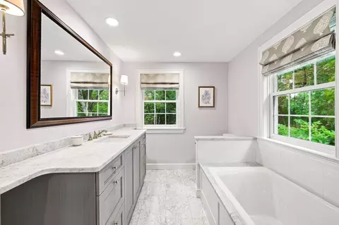 Bath - 35 Arthur Ave, Marblehead, MA 01945 photo 4 of 4