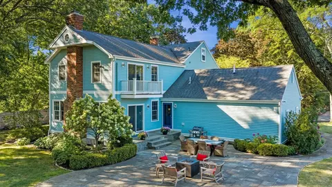 Exterior - 35 Arthur Ave, Marblehead, MA 01945 photo 6 of 7
